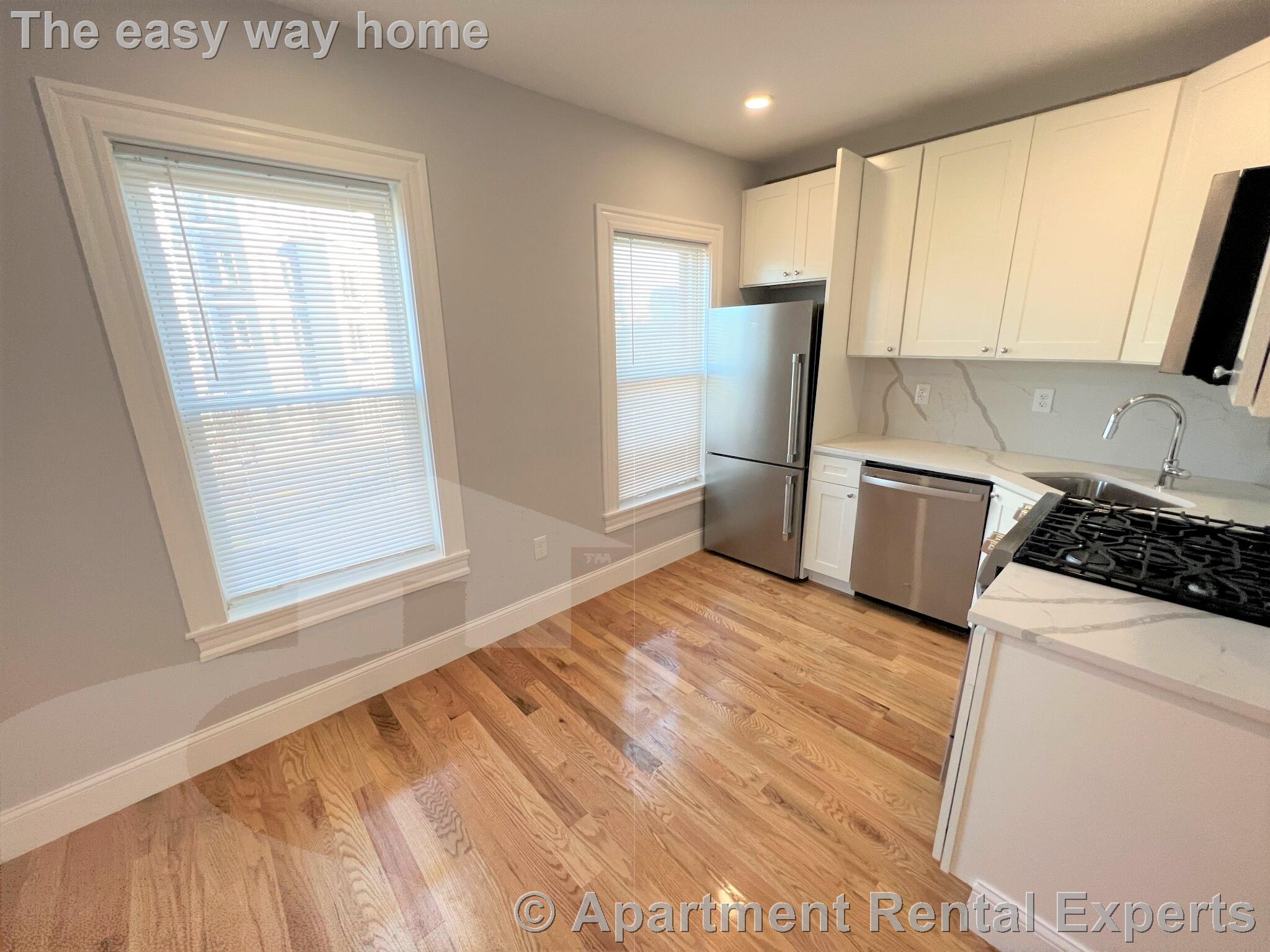 374 Oxford St, Porter Square