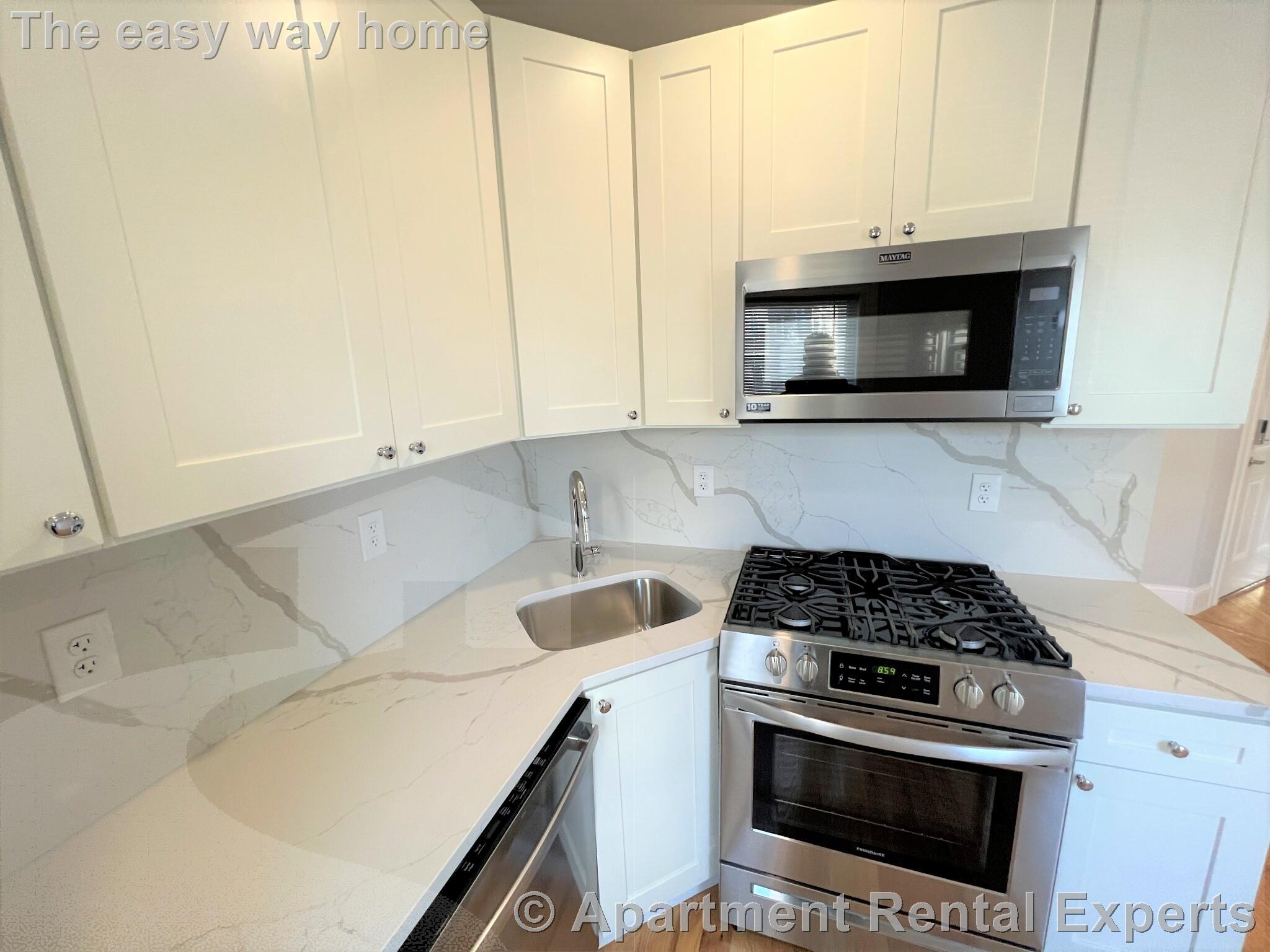 374 Oxford St, Porter Square