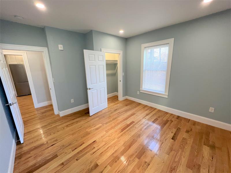 374 Oxford St, Baldwin