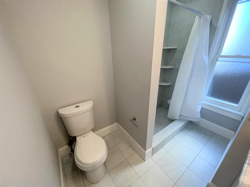 374 Oxford St, Baldwin