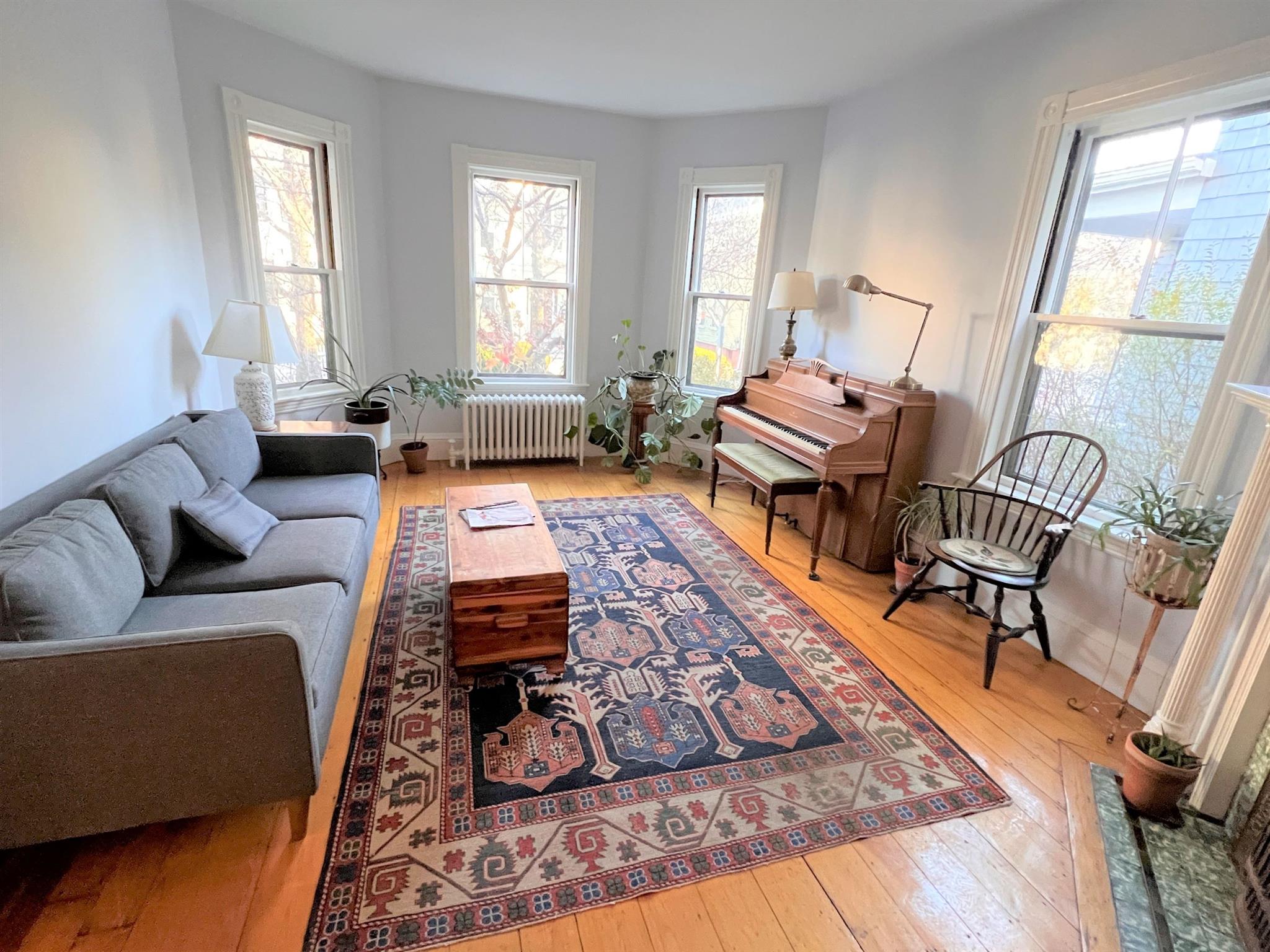 2.5 bed, 1.5 bath apartment for rent at 119 Antrim St Unit 2, Mid Cambridge — photo 10 of 22