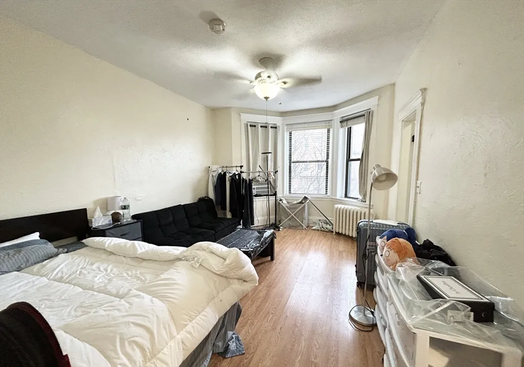 39 Hemenway St, Boston