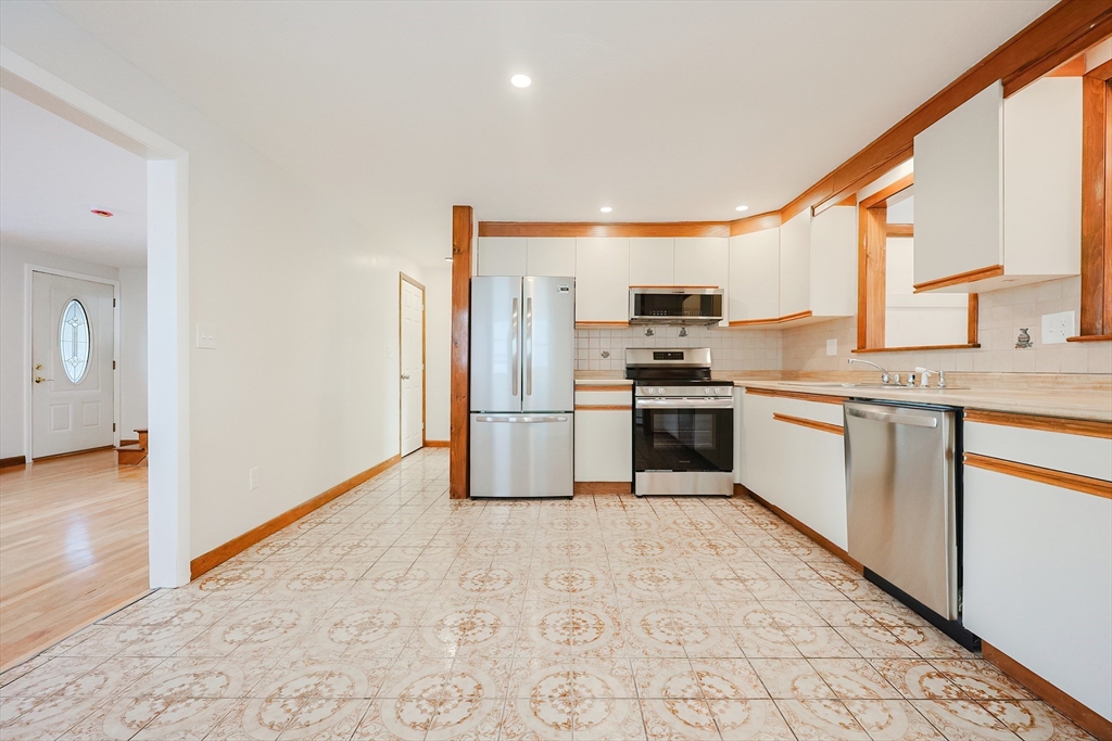 23 Hunt St, Nashua
