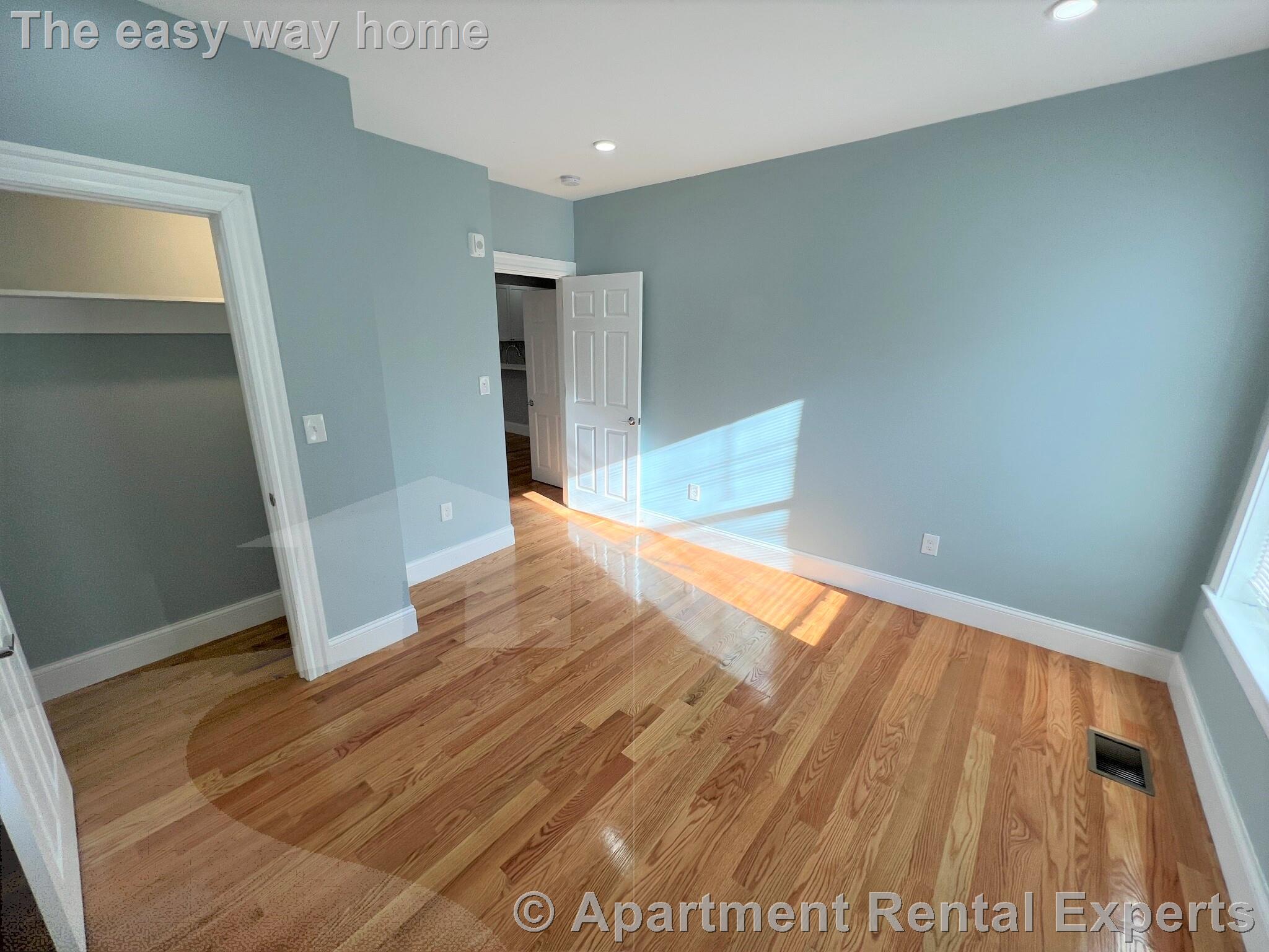 372 Oxford St, Porter Square