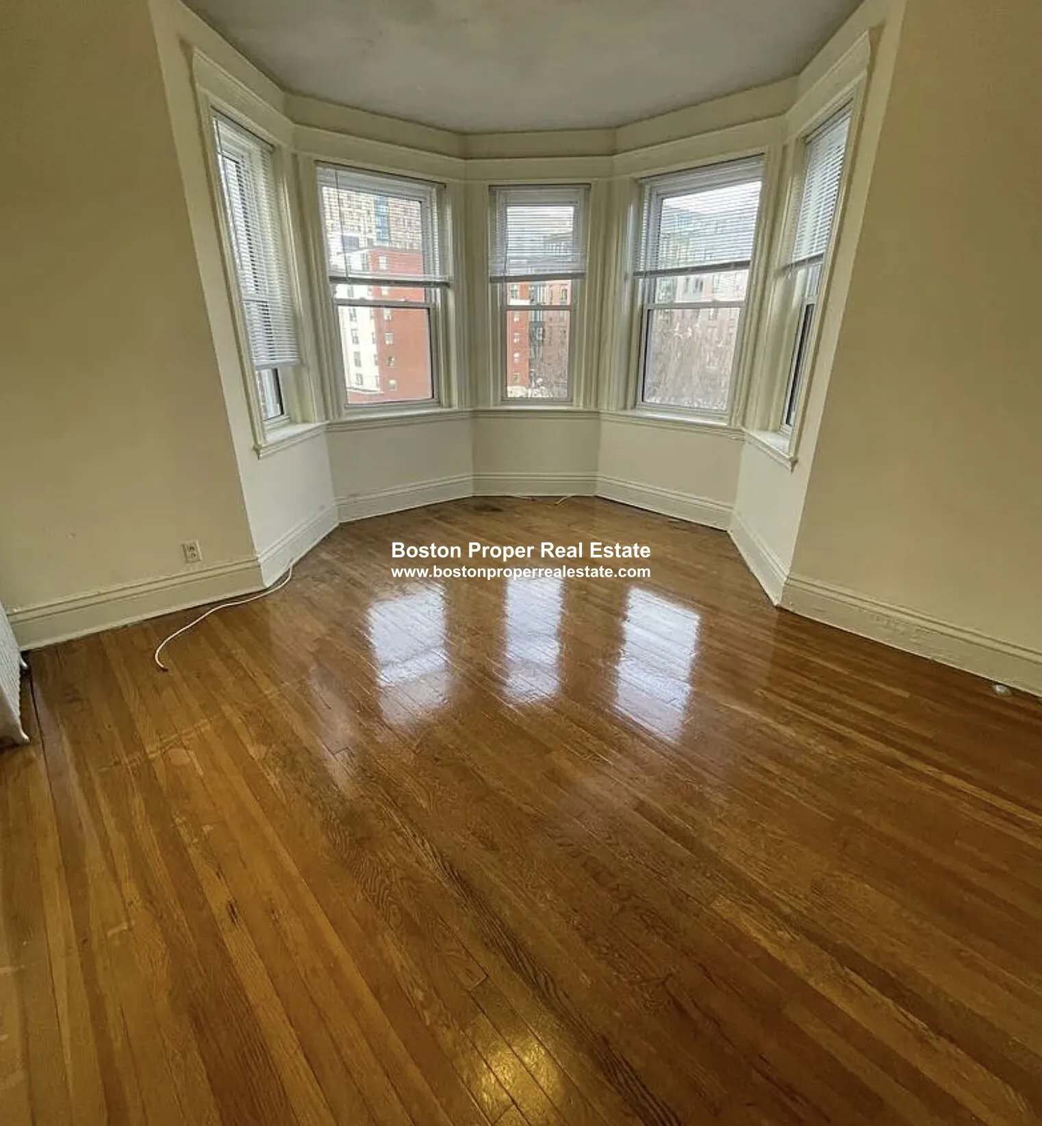 104 Queensberry St, Fenway