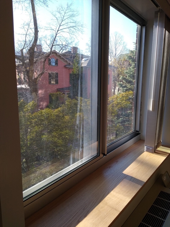 14 Concord Ave, West Cambridge