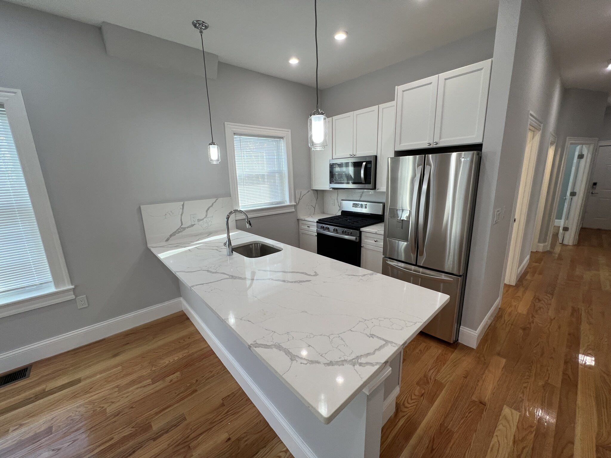 29 Alpine St, Powder House Square