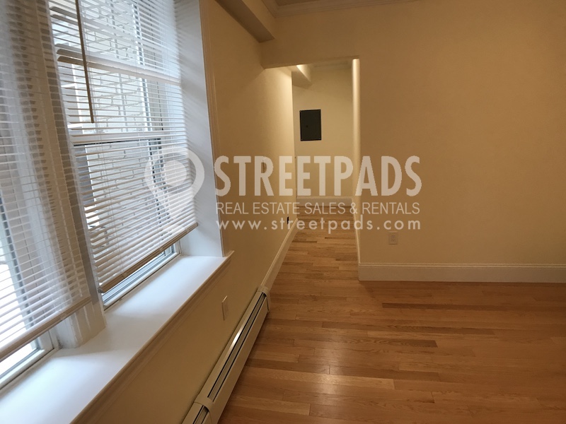 100 Kilsyth Rd, Brighton