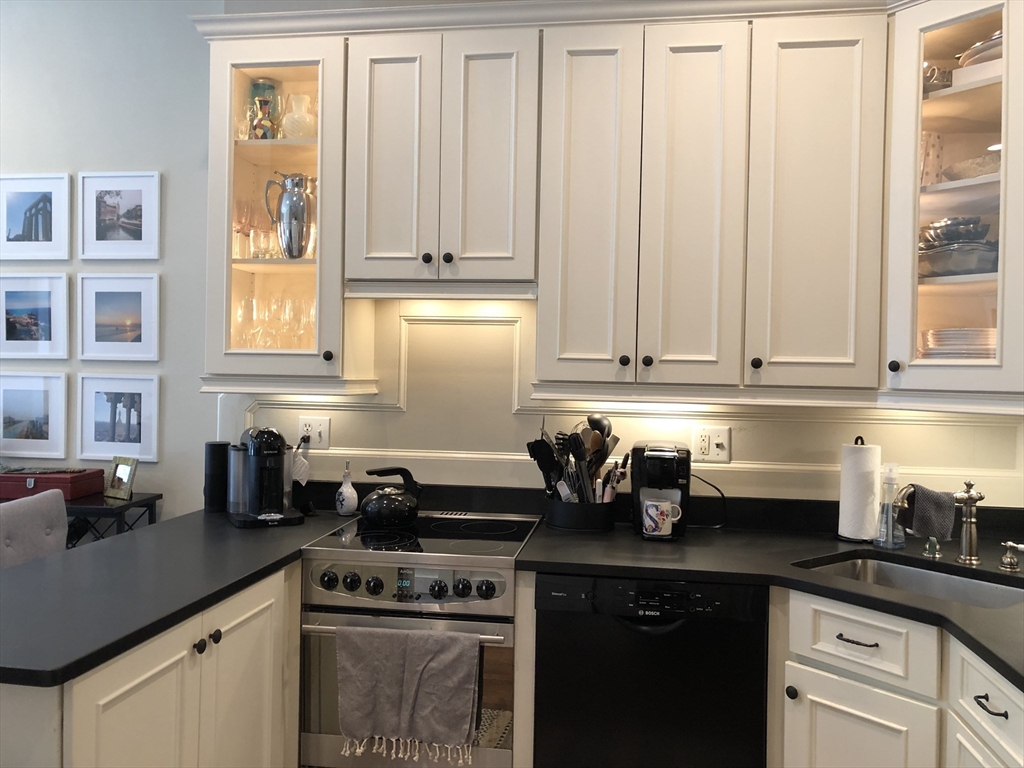 63 Appleton St, South End