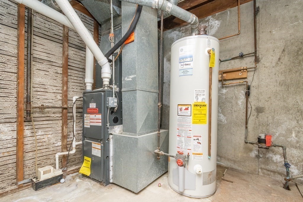 548 Poplar St, Roslindale