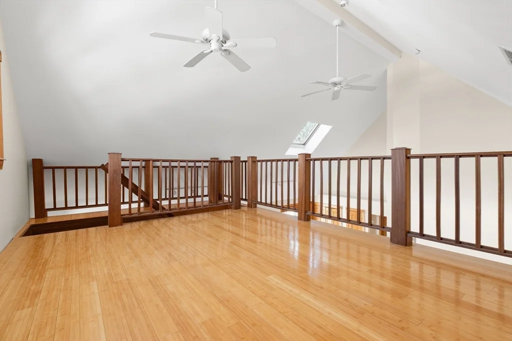 25 Pleasant St, Nahant