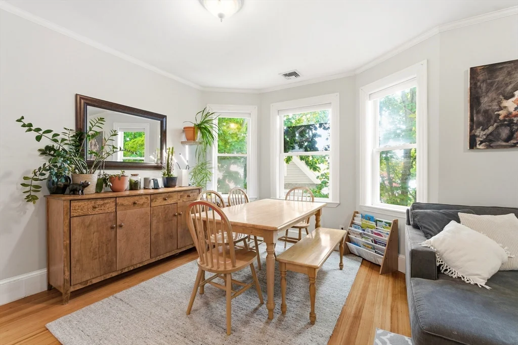 10 Ashmont Ct, Dorchester