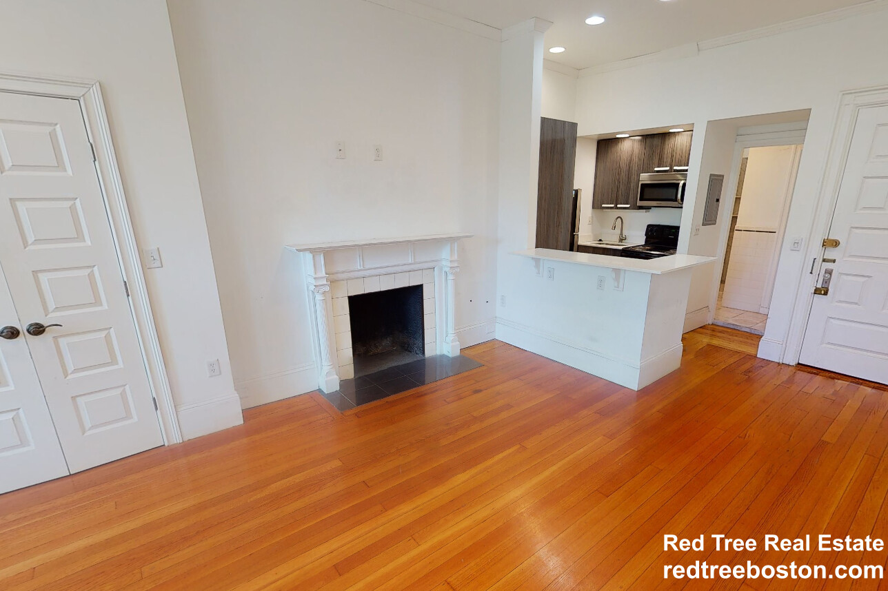 379 Commonwealth Ave, Back Bay