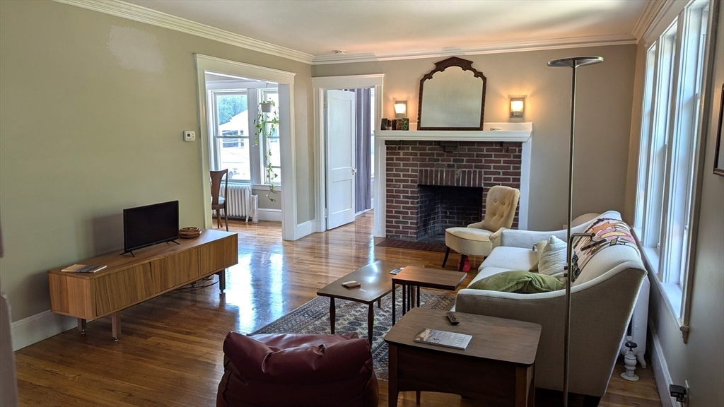 506 Washington St, Brighton