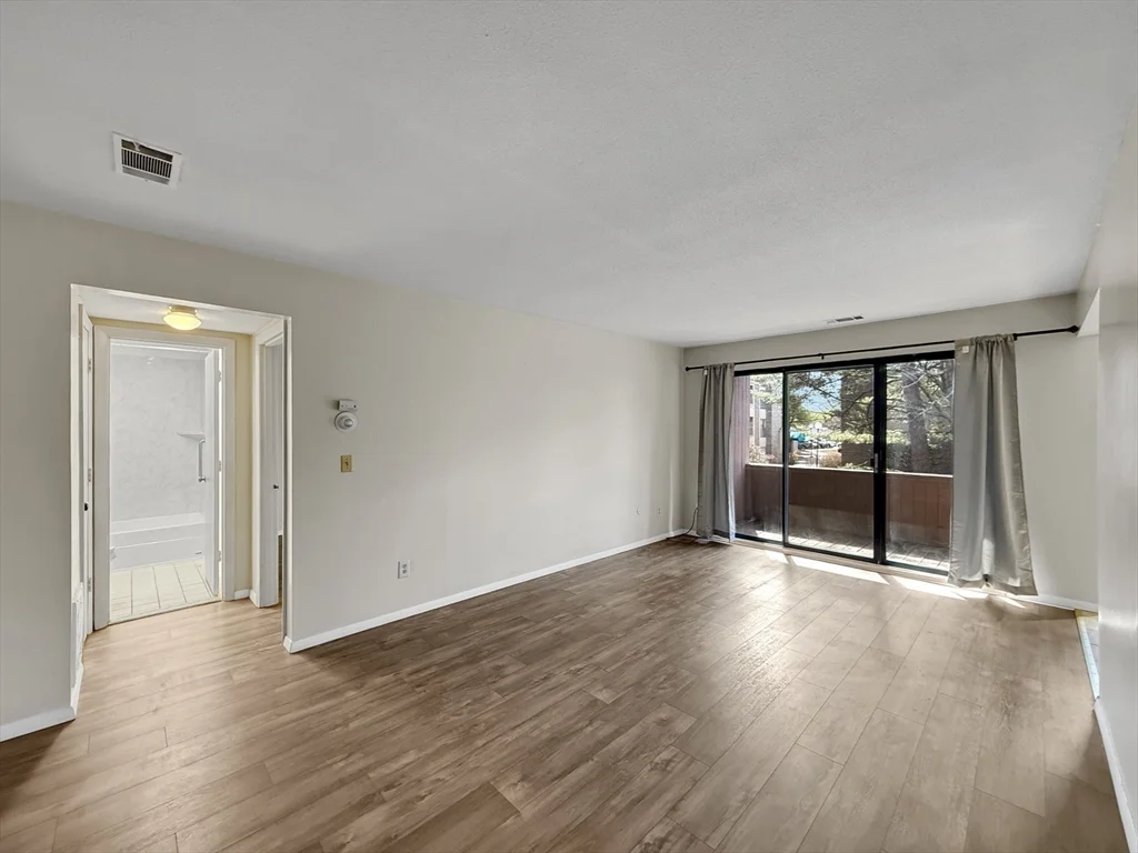32 Shrewsbury Green Dr, Shrewsbury
