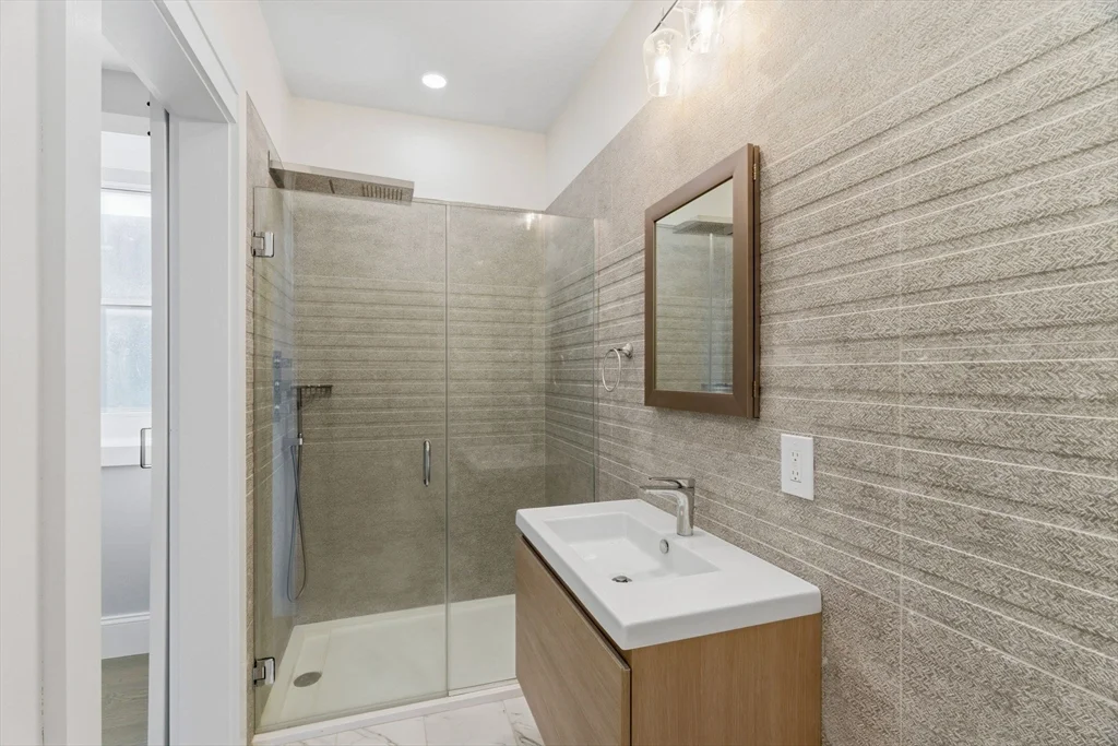 34 Dix St, Dorchester