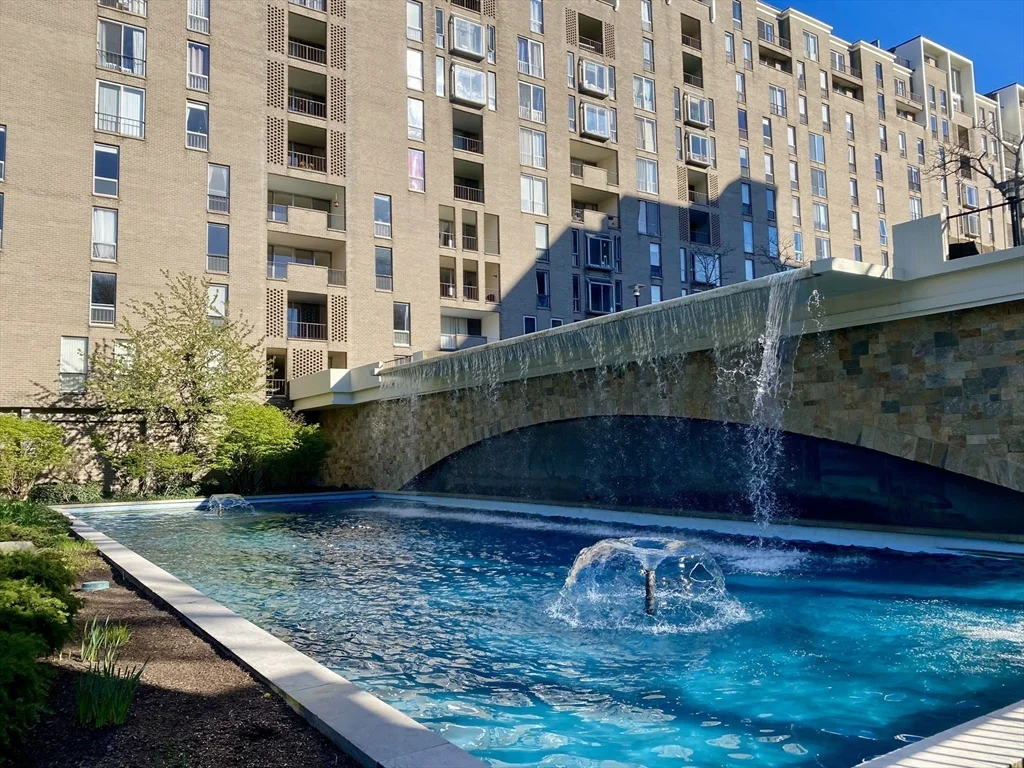 99 Pond Ave, Brookline Village