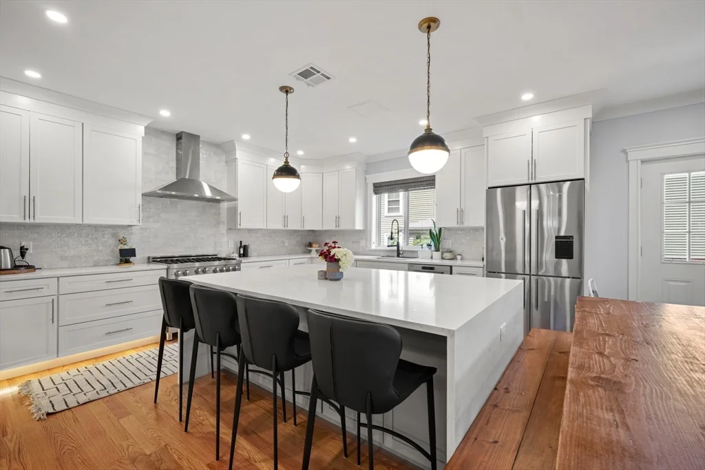 99 Crafts St, Newtonville