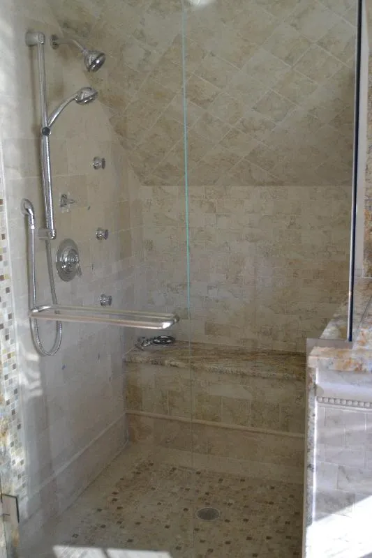 127 Nonantum St, Oak Square