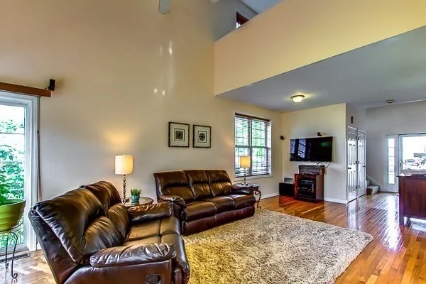 92 Odonnell Ave, Shrewsbury
