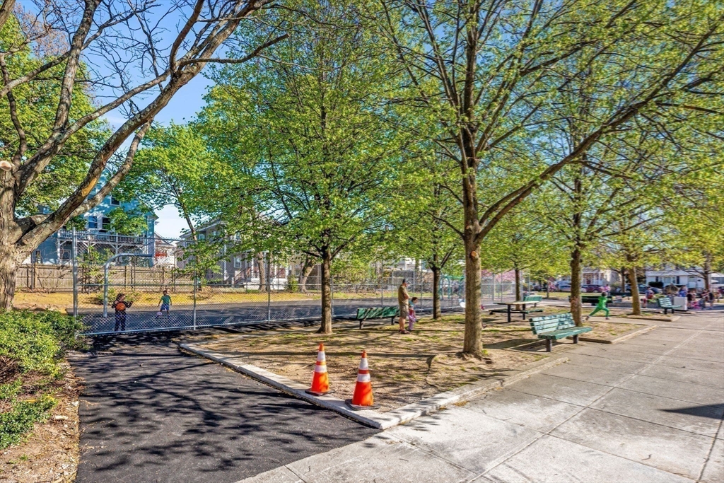 7-9 Stoughton, Tufts University