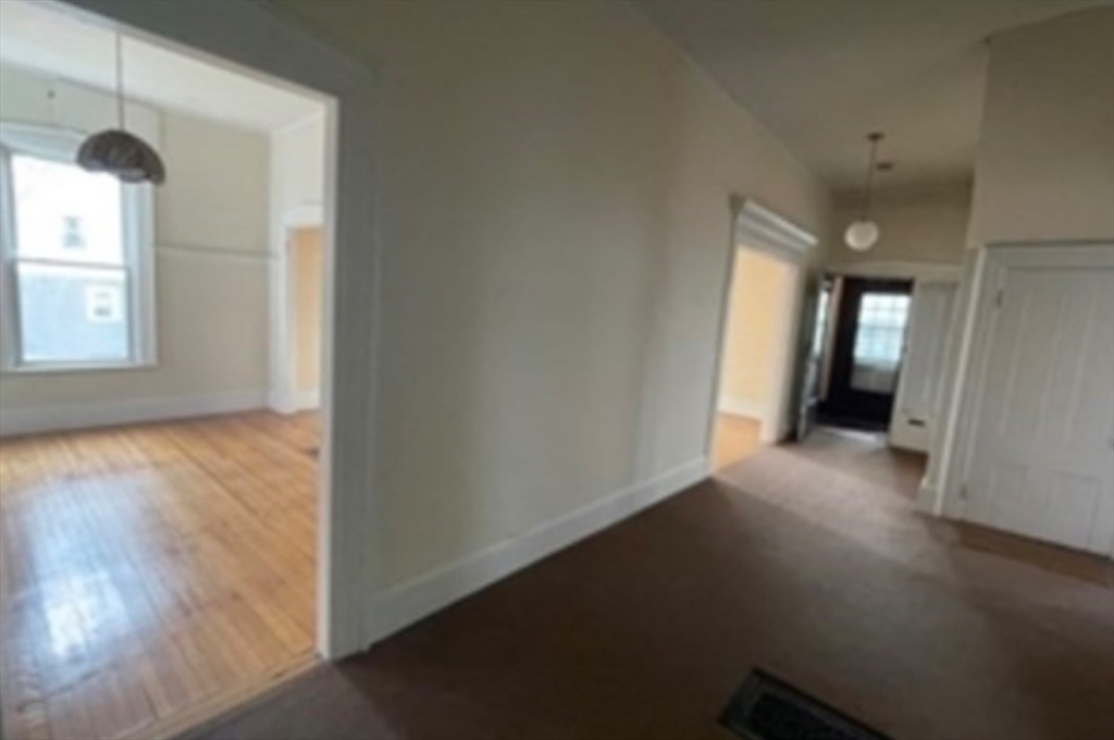 84 Walker St, Newtonville