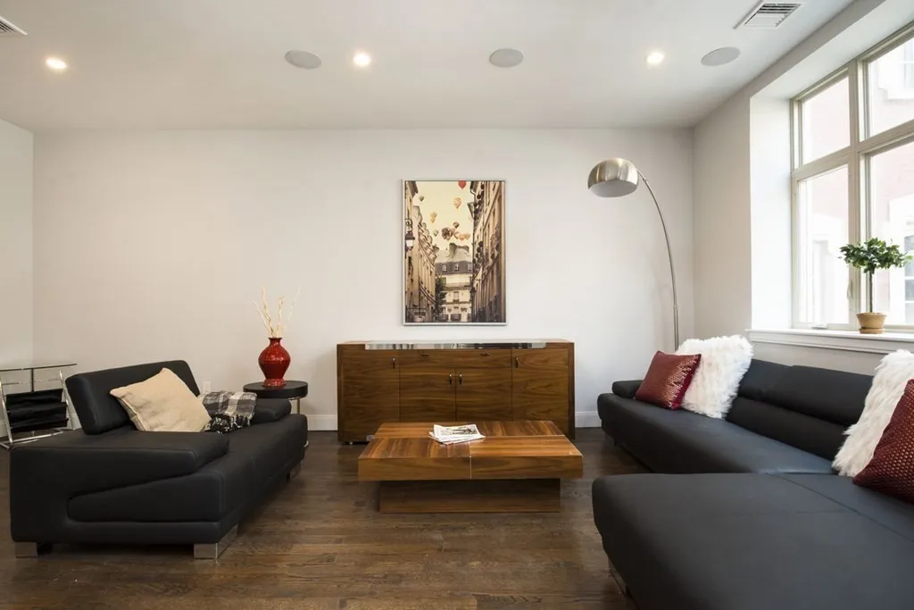 225 Dorchester St, South Boston