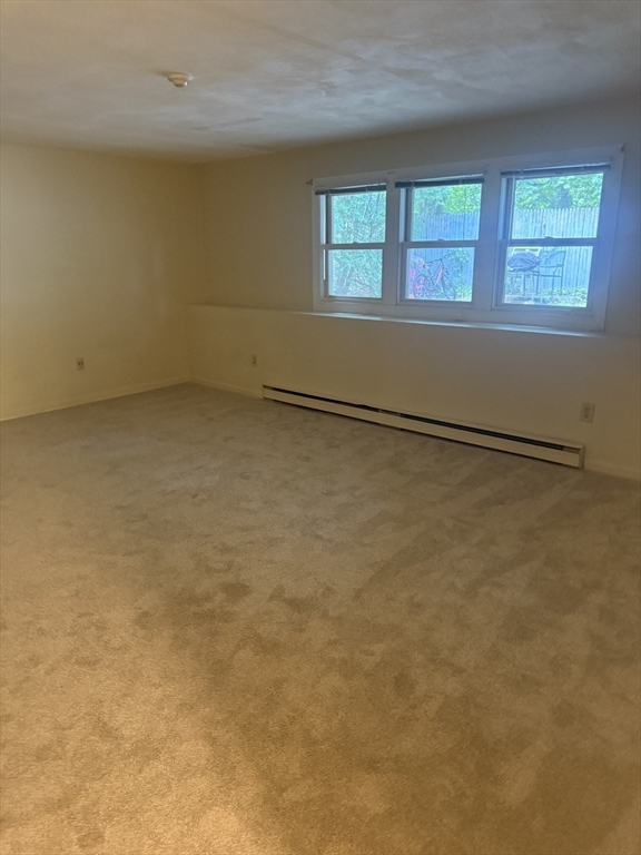 387 Adams St, Abington