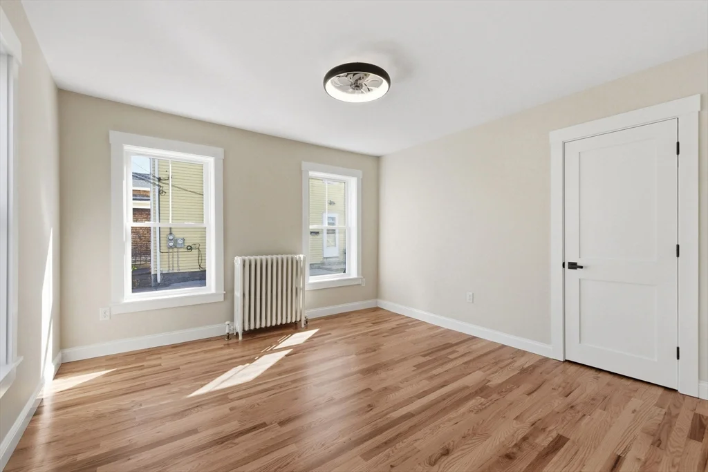 20 Beacon St, Gloucester