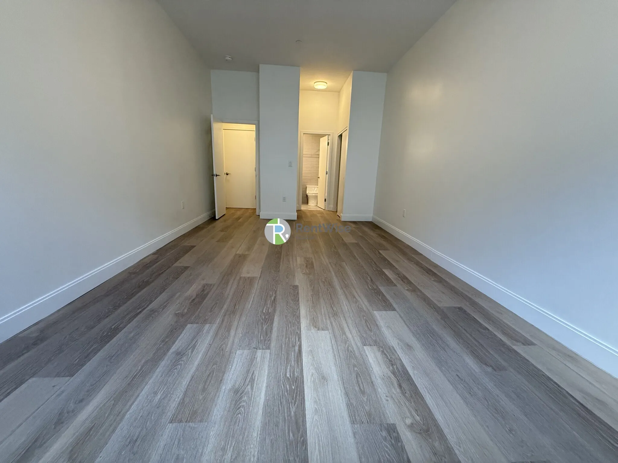 1079 Commonwealth Ave, Allston