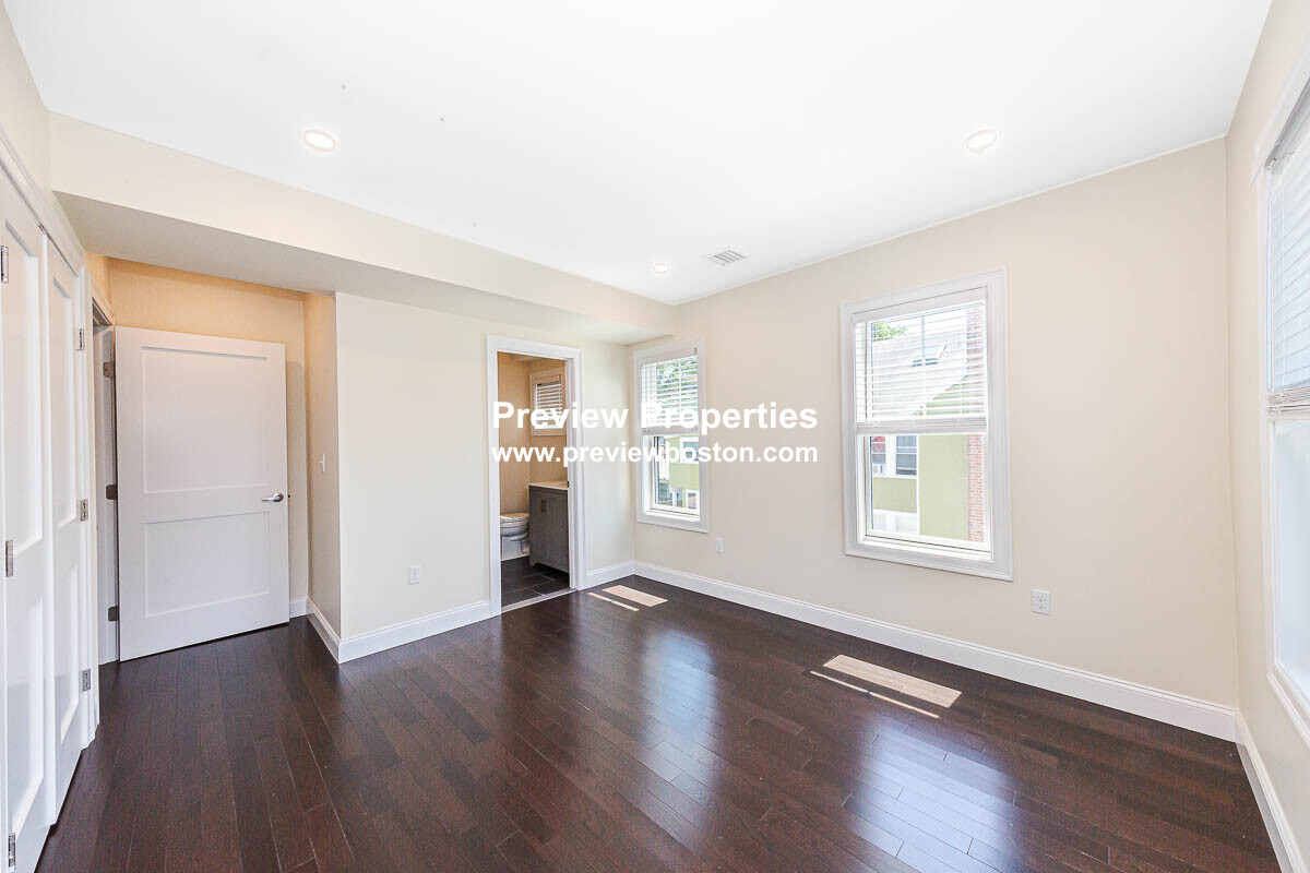 120 Jerome St, West Medford