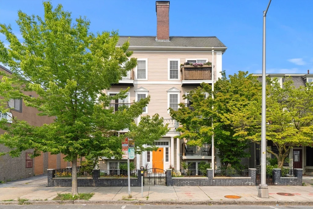 2277 Massachussetts Ave, Porter Square