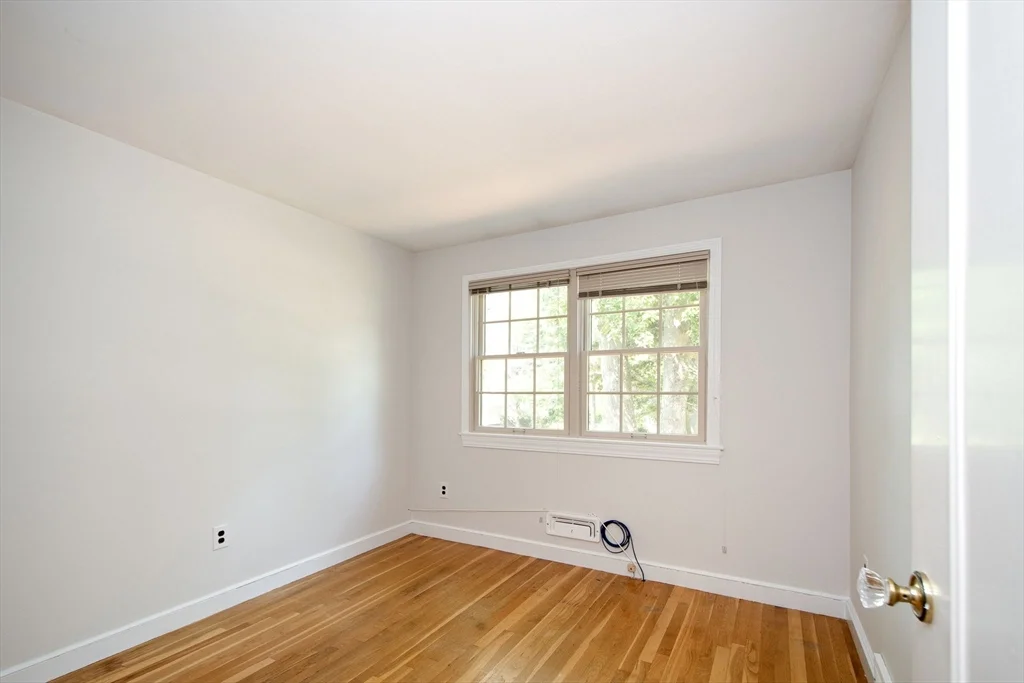 45 Old Pasture Rd, Cohasset