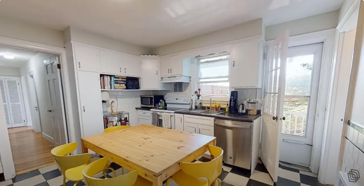 279 Washington St, Ward Two