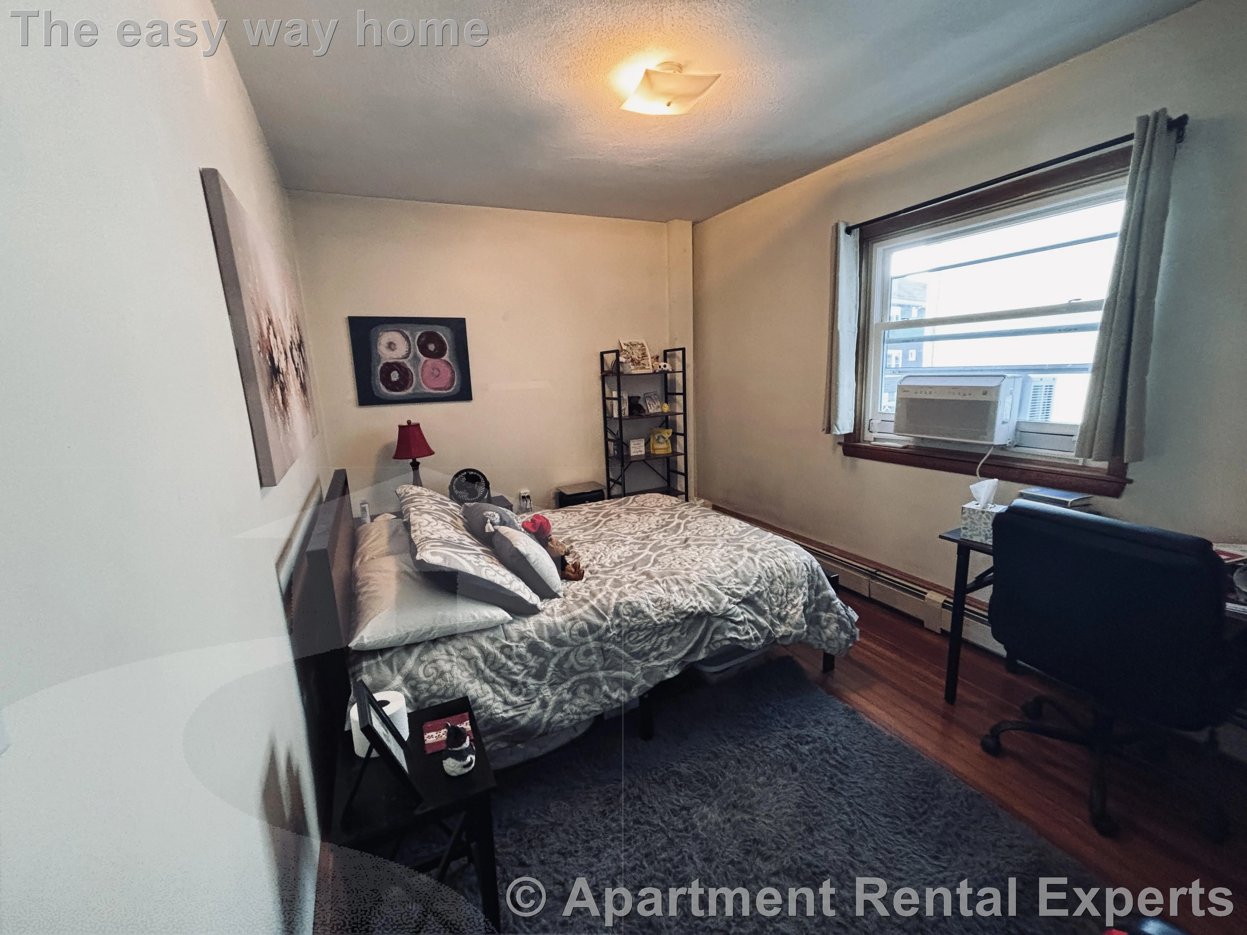 10 Windsor Rd, Tufts