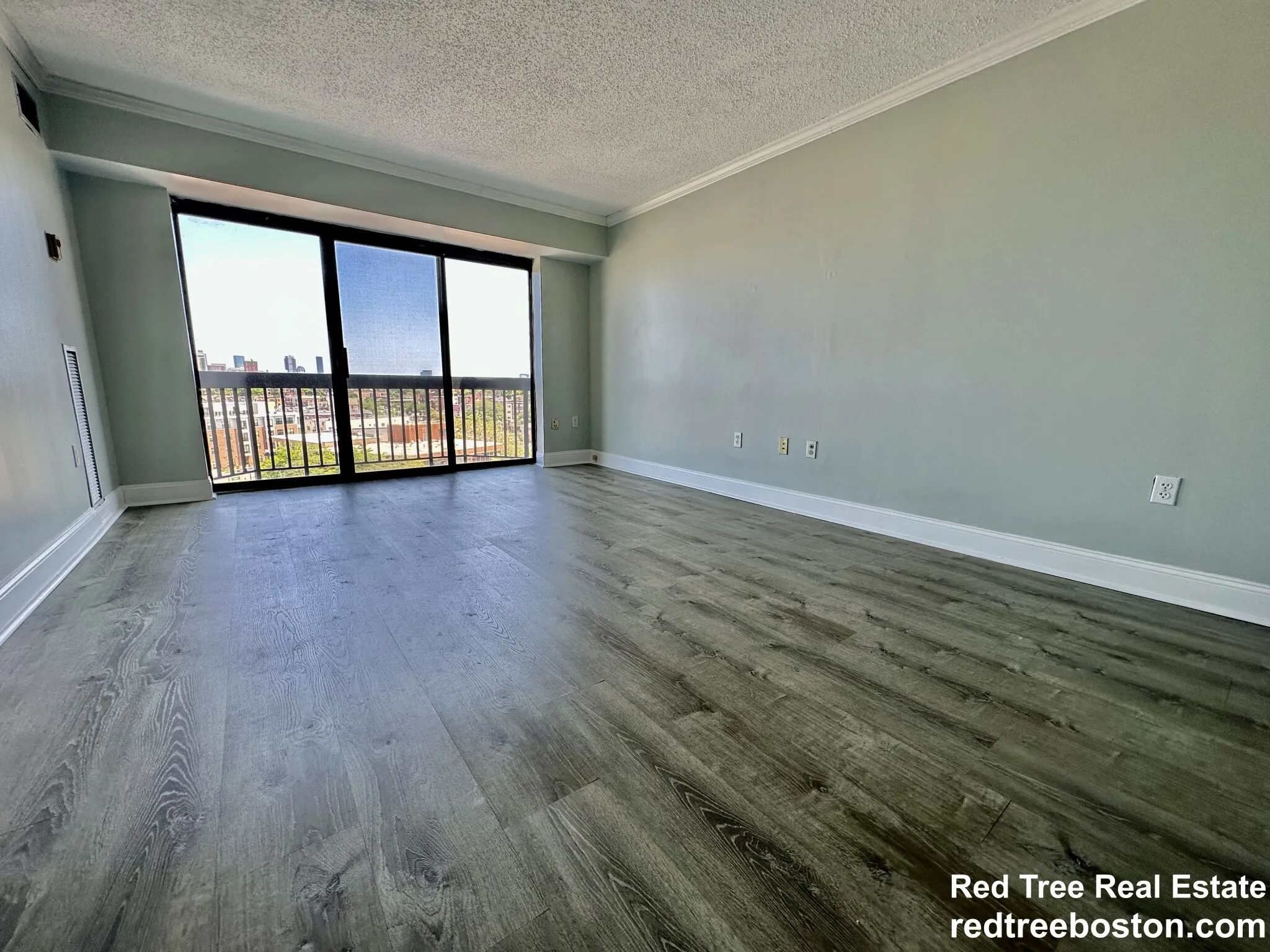 15 North Beacon St, Allston