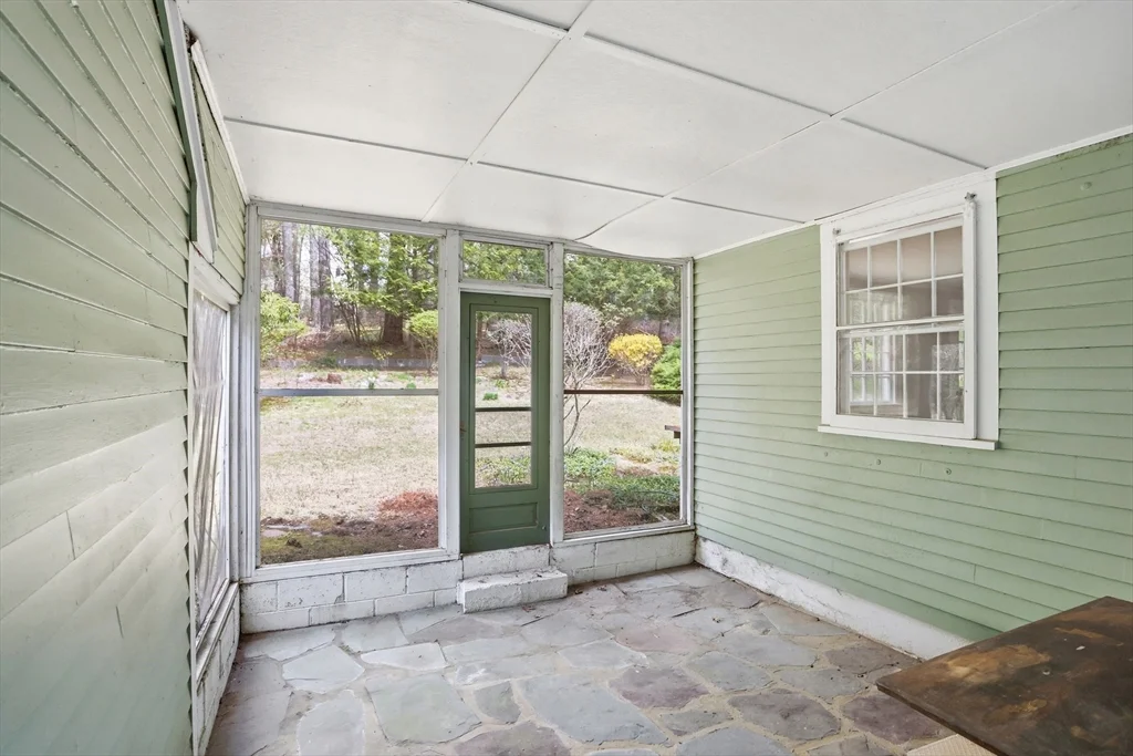 11 Sherman Bridge Rd, Wayland