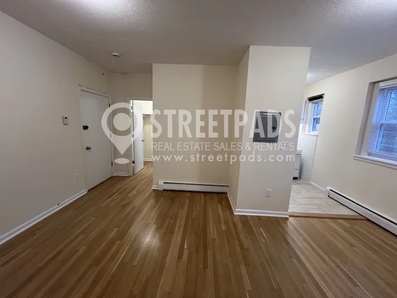 2018 Commonwealth Ave, Brighton