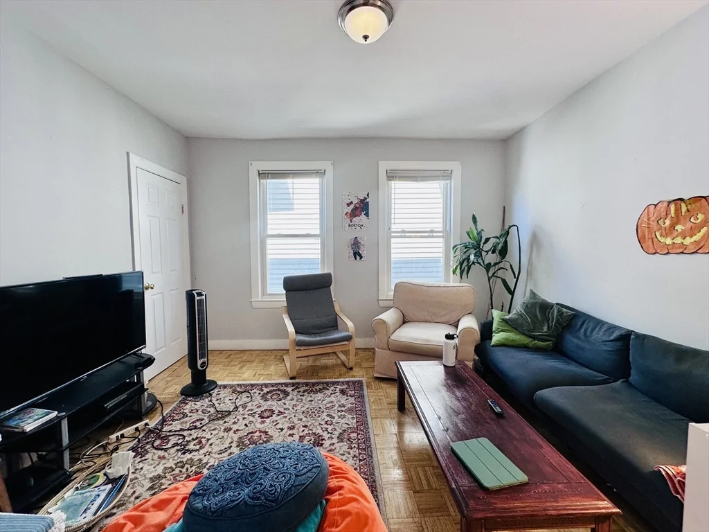 2 Greylock Rd, Allston