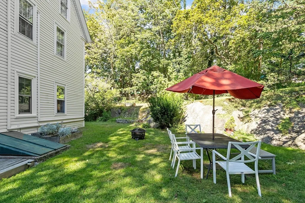 1101 Washington St, Lanesville