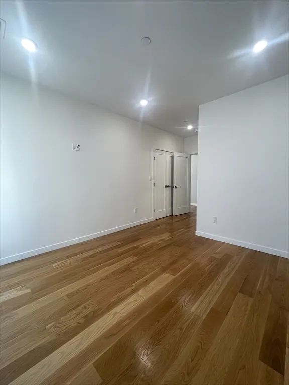 267 Old Colony Ave, South Boston