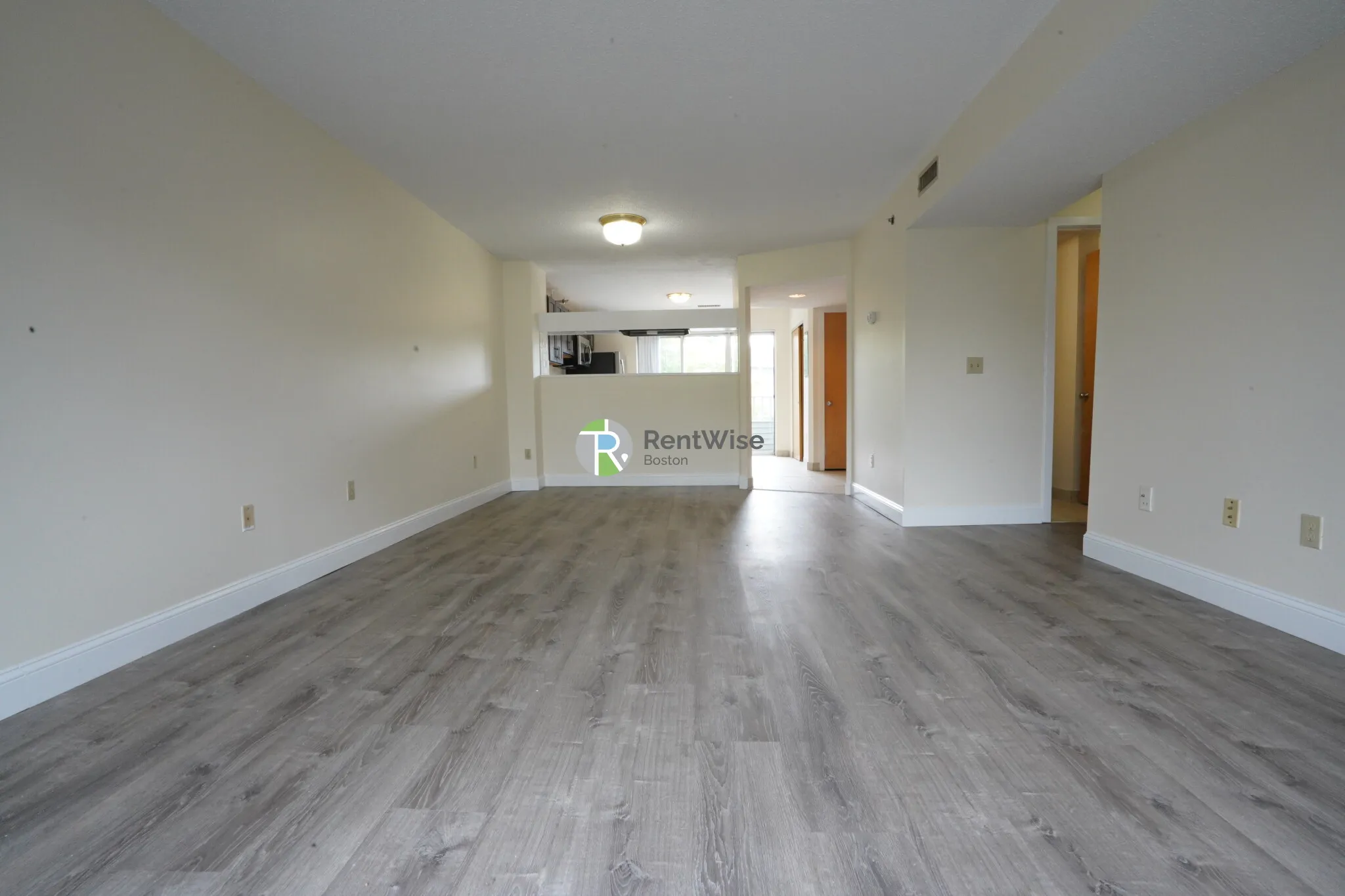 150 North Beacon St, Oak Square