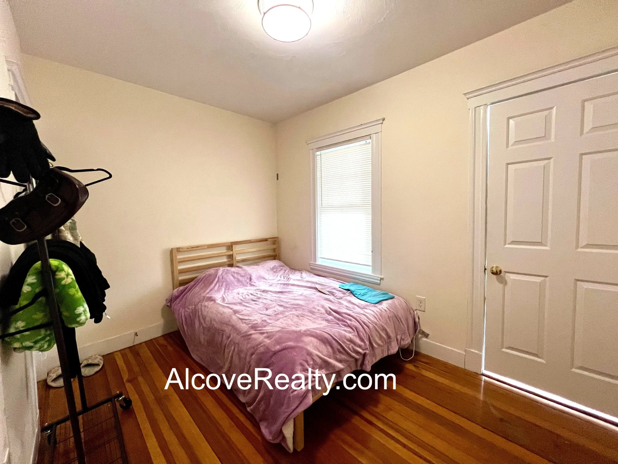 89 Windsor Rd, South Medford