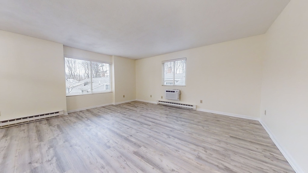 55 Staffordshire Ln, Concord