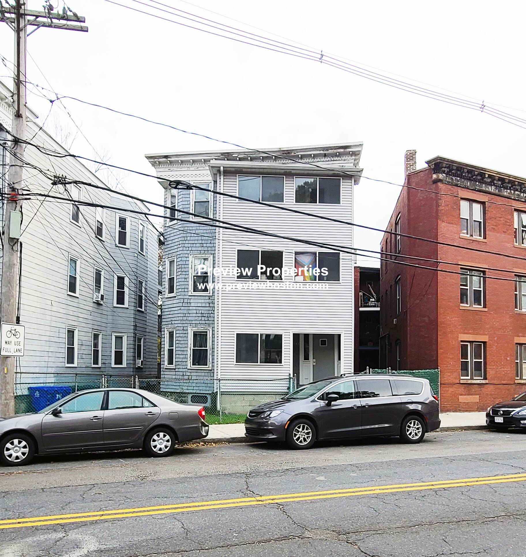 348 Faneuil St, Oak Square