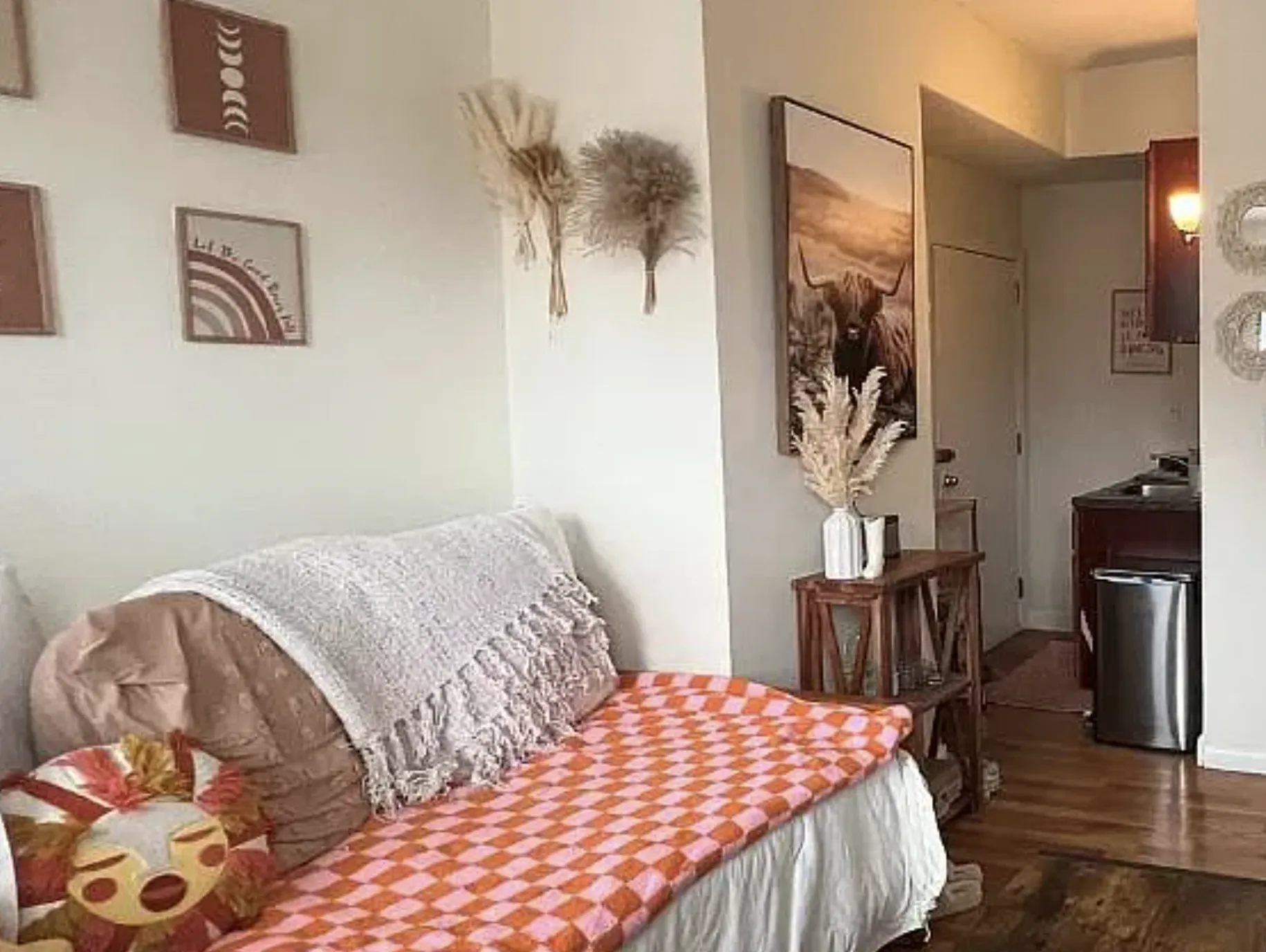 49 South Huntington Ave, Jamaica Plain