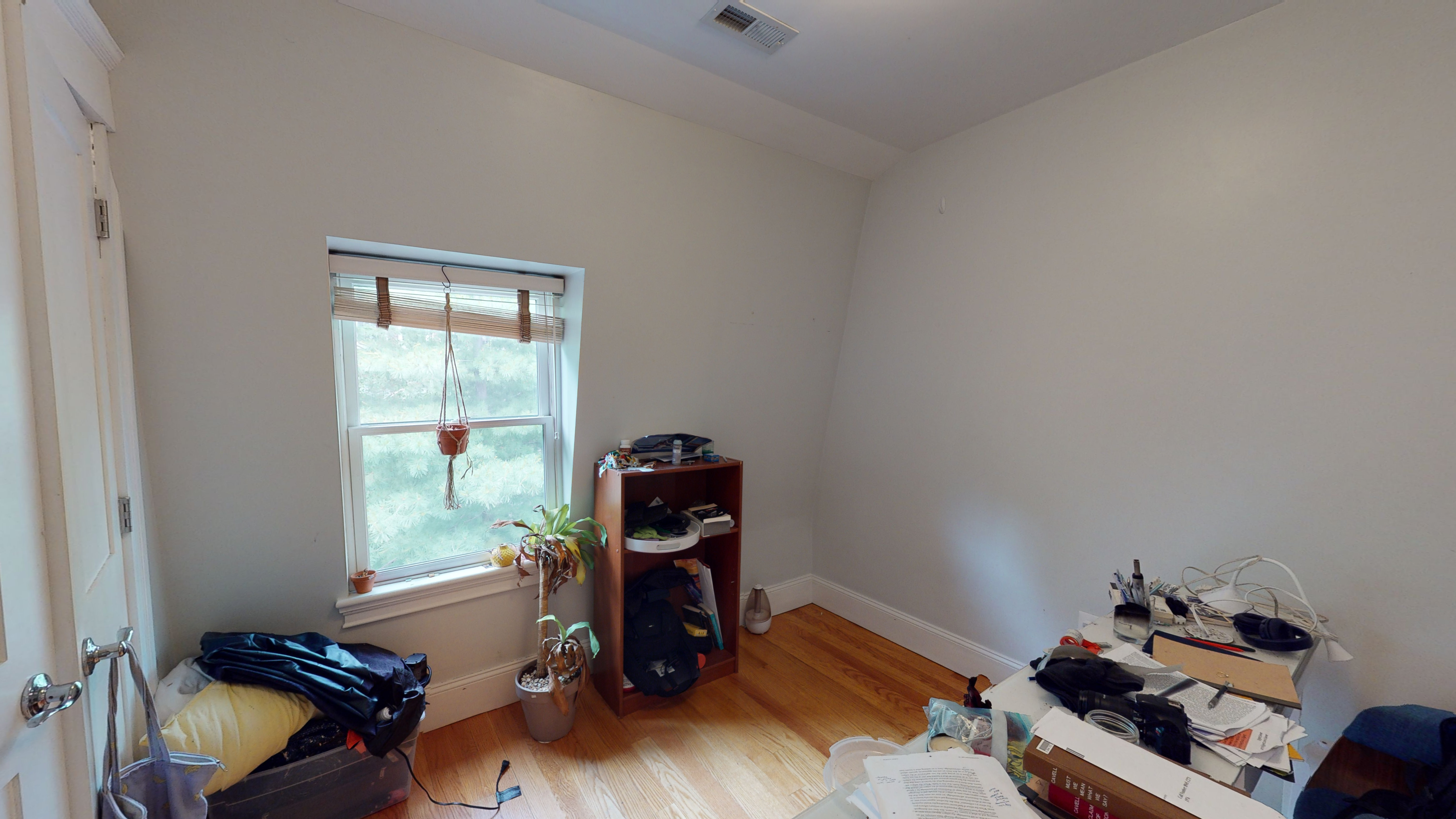 4 bed, 2 bath apartment for rent at 31 Walden St Unit 3, Porter Square — photo 6 of 13