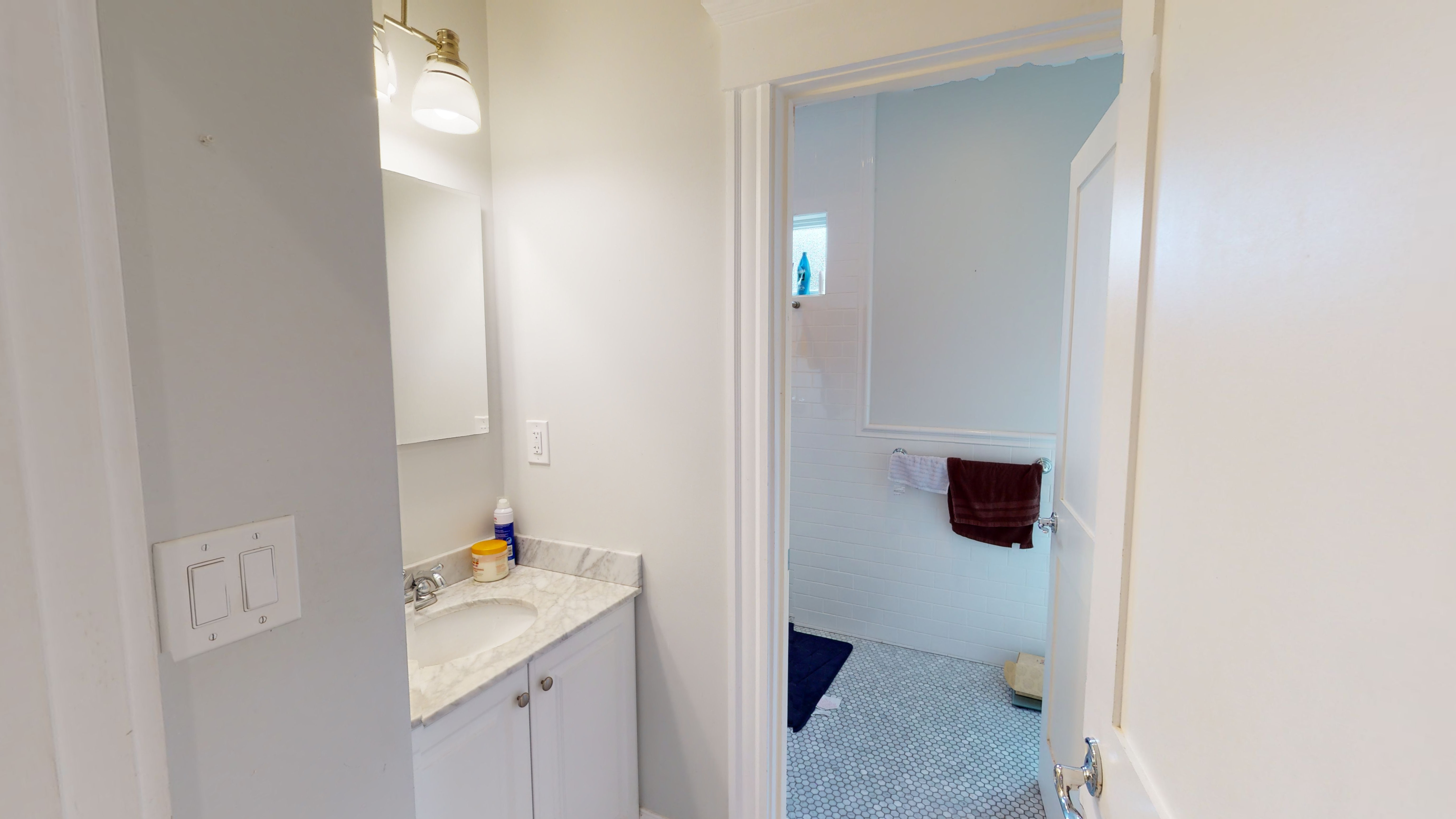 4 bed, 2 bath apartment for rent at 31 Walden St Unit 3, Porter Square — photo 9 of 13