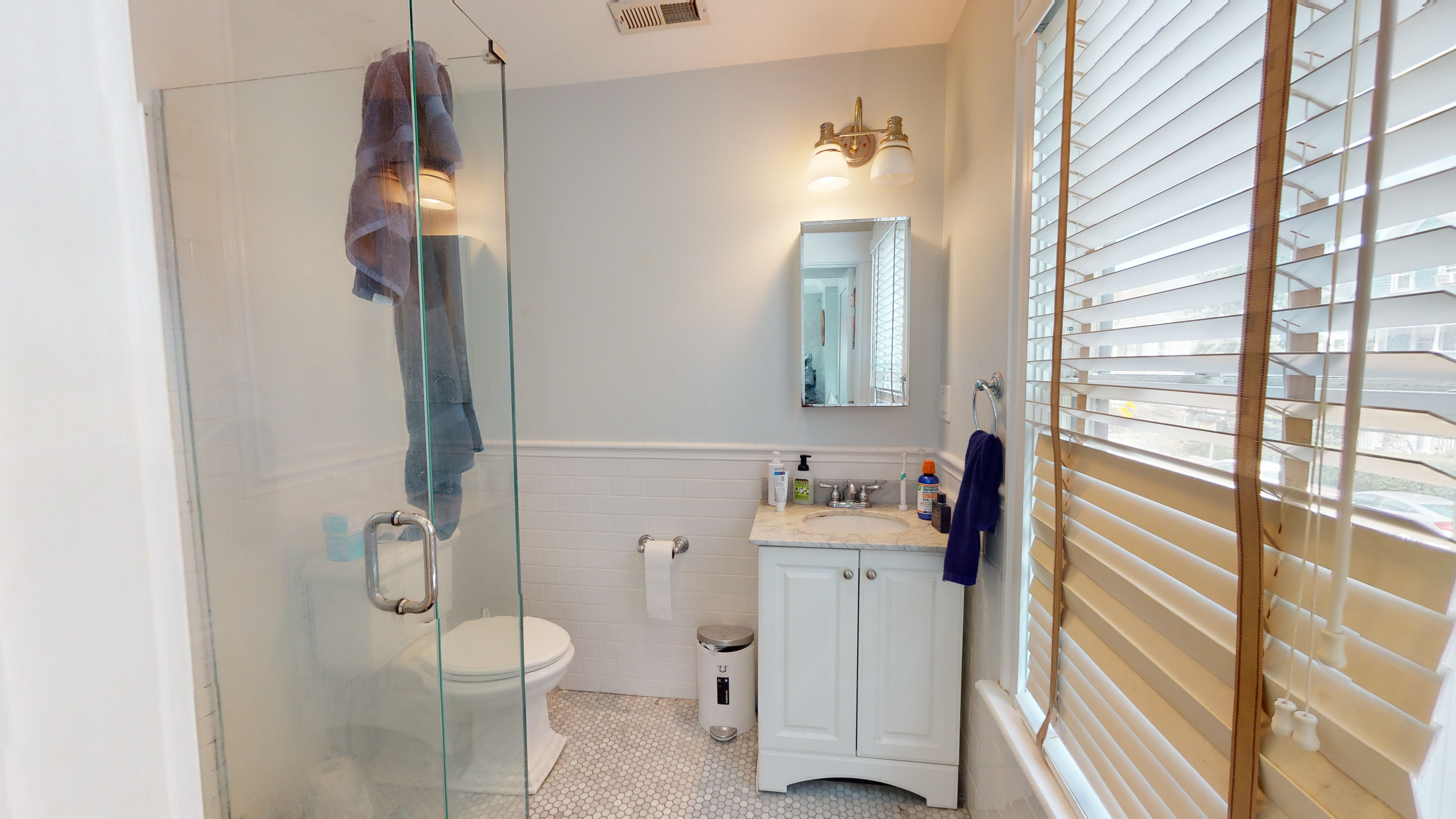 4 bed, 2 bath apartment for rent at 31 Walden St Unit 2, Porter Square — photo 12 of 18