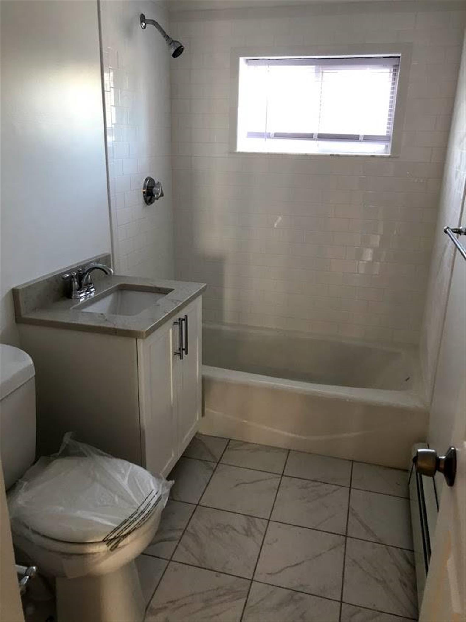 2 bed, 1 bath apartment for rent at 16 Westford Unit 4, Allston — photo 11 of 17